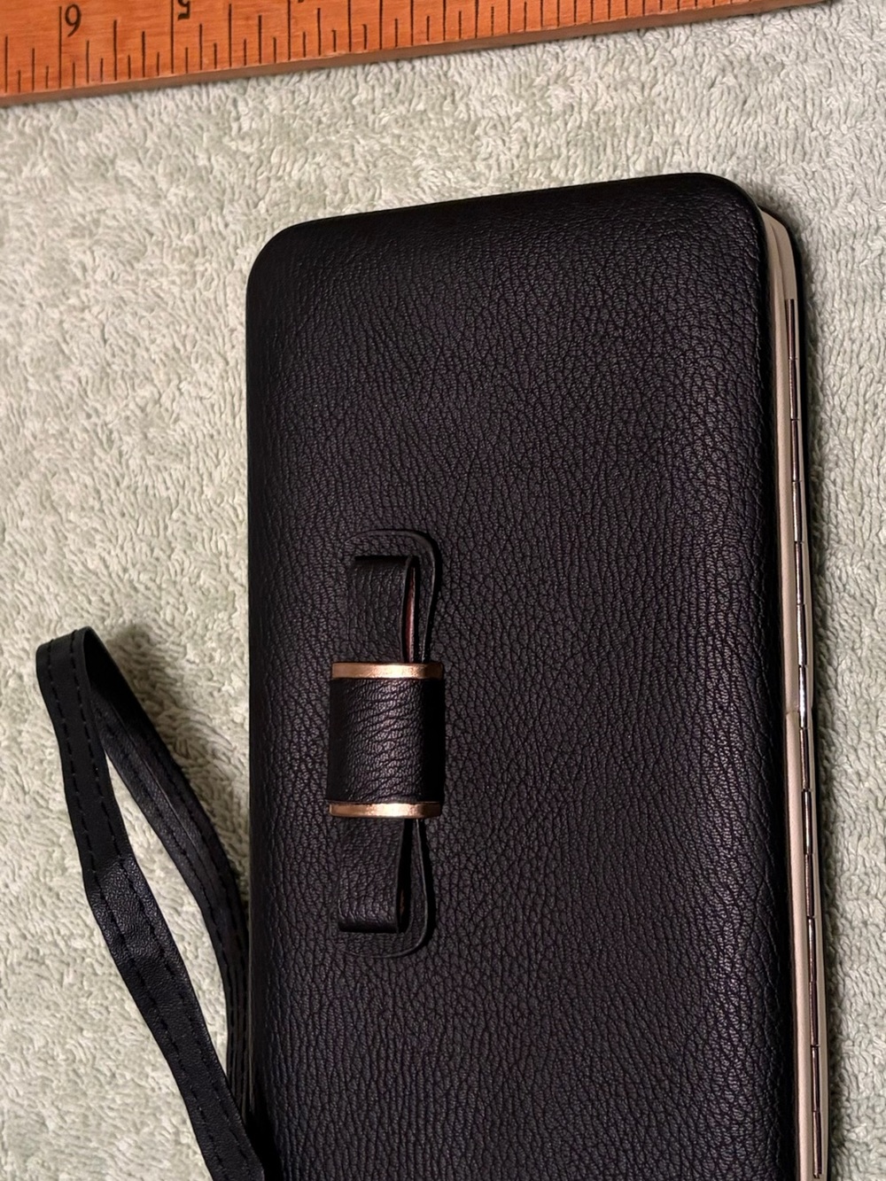 BCBG Paris Red Crossbody Bag & Black Tie Wallet Clutch Bundle - Picture 14 of 16